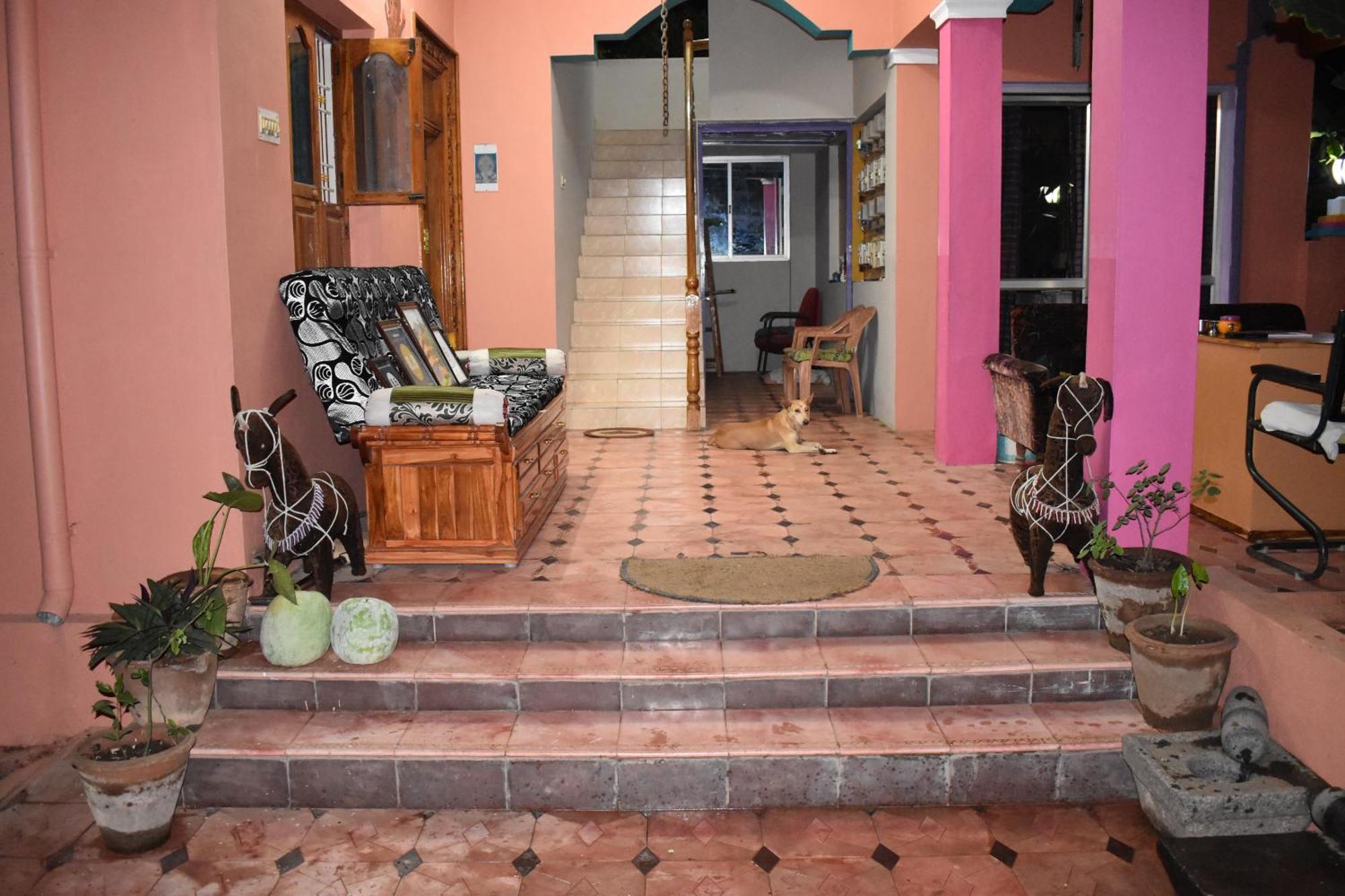 Rainbow Guest House Tiruvannāmalai Eksteriør bilde