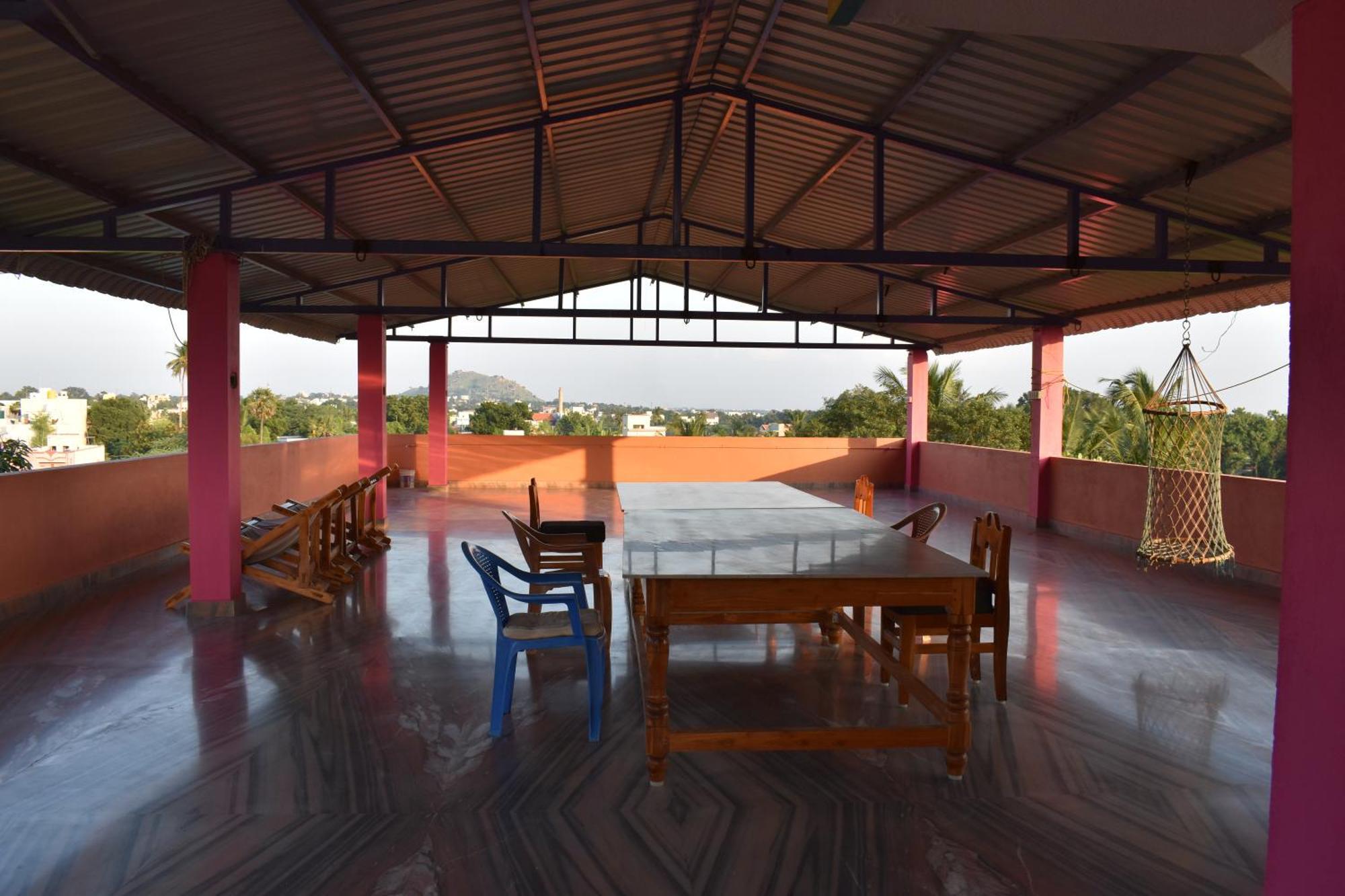 Rainbow Guest House Tiruvannāmalai Eksteriør bilde